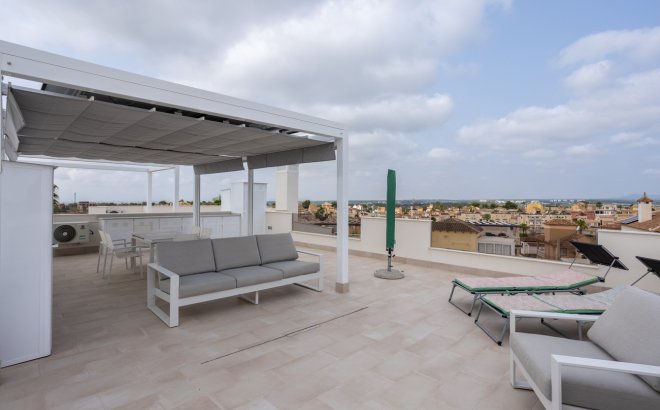 Resale - Penthouse -
Villamartin - Costa Blanca