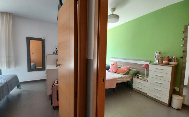 Resale - Apartment -
Orihuela Costa - Los Dolses