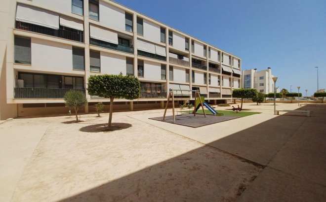 Resale - Apartment -
Orihuela Costa - Los Dolses
