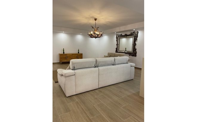 Resale - Villa -
San Miguel de Salinas - Altos De San Miguel