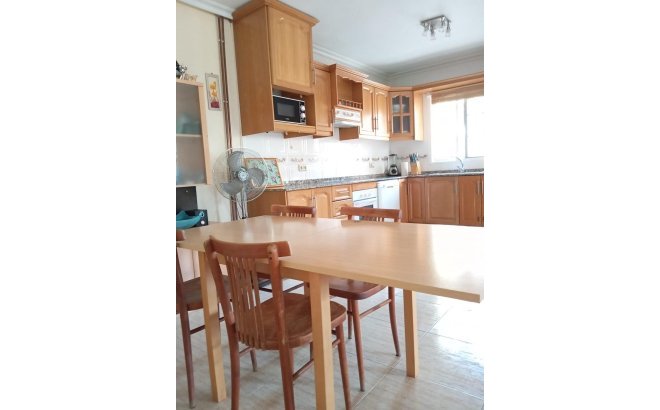 Resale - Bungalow -
Orihuela Costa - PAU 26