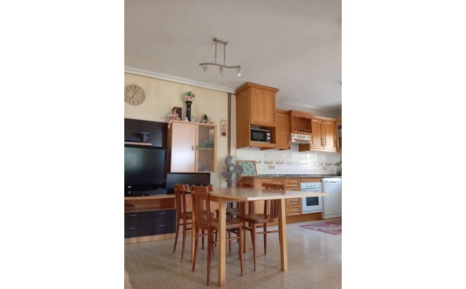 Resale - Bungalow -
Orihuela Costa - PAU 26