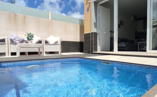 Resale - Villa -
Orihuela Costa - Costa Blanca