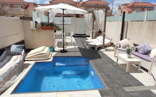 Resale - Villa -
Orihuela Costa - Costa Blanca