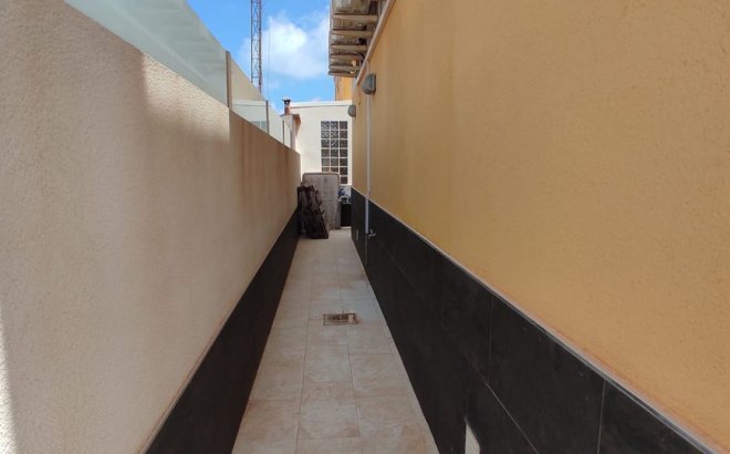 Resale - Villa -
Orihuela Costa - Costa Blanca