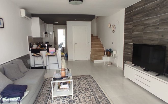 Resale - Villa -
Orihuela Costa - Costa Blanca