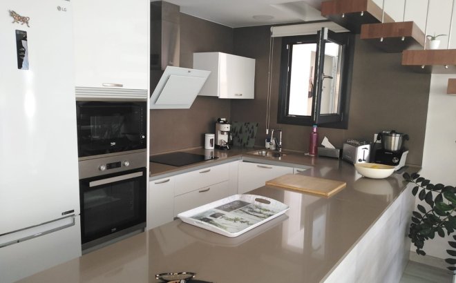 Resale - Villa -
Orihuela Costa - Costa Blanca