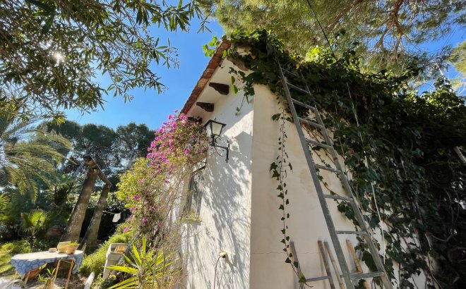 Resale - Villa -
Orihuela Costa - Costa Blanca