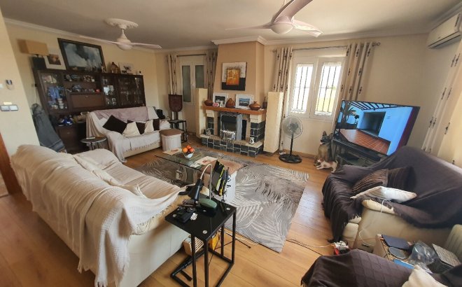 Resale - Villa -
Los Balcones - Costa Blanca