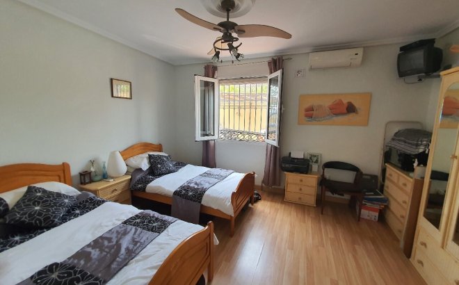 Resale - Villa -
Los Balcones - Costa Blanca