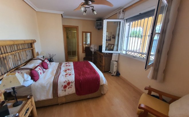 Resale - Villa -
Los Balcones - Costa Blanca