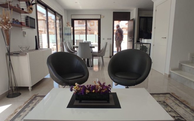 Resale - Villa -
Orihuela Costa - Costa Blanca