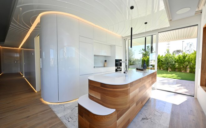 Resale - Apartment -
Las Colinas Golf - Costa Blanca