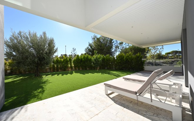 Resale - Apartment -
Las Colinas Golf - Costa Blanca