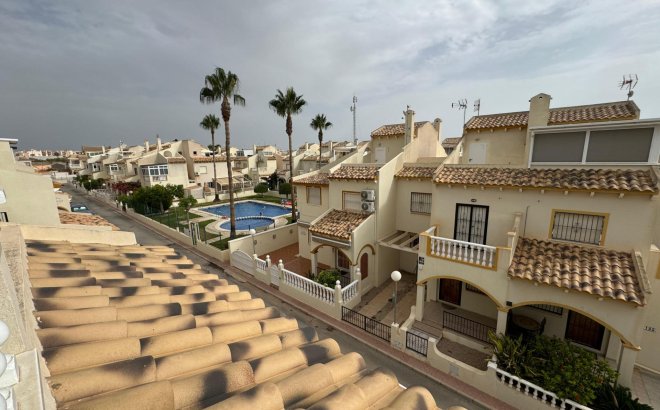 Resale - Villa -
Orihuela Costa - Los Dolses