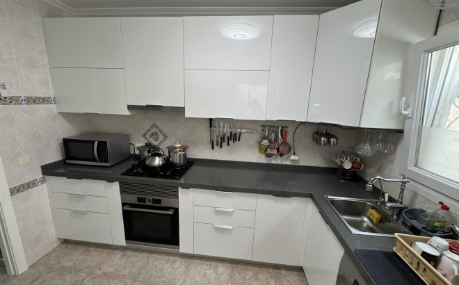 Resale - Villa -
Orihuela Costa - Los Dolses