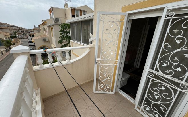 Resale - Villa -
Orihuela Costa - Los Dolses