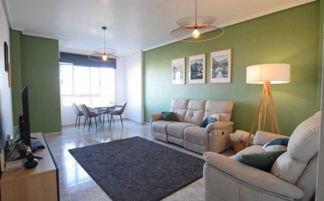 Revente - Appartement -
Los Montesinos - Costa Blanca