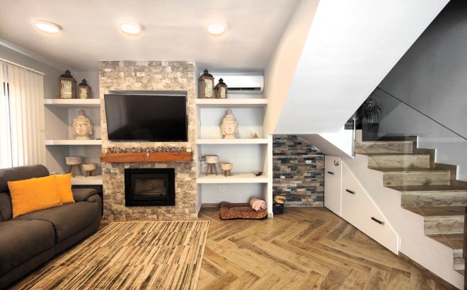 Resale - Villa -
Cabo Roig - Costa Blanca