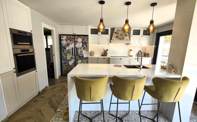 Resale - Villa -
Cabo Roig - Costa Blanca