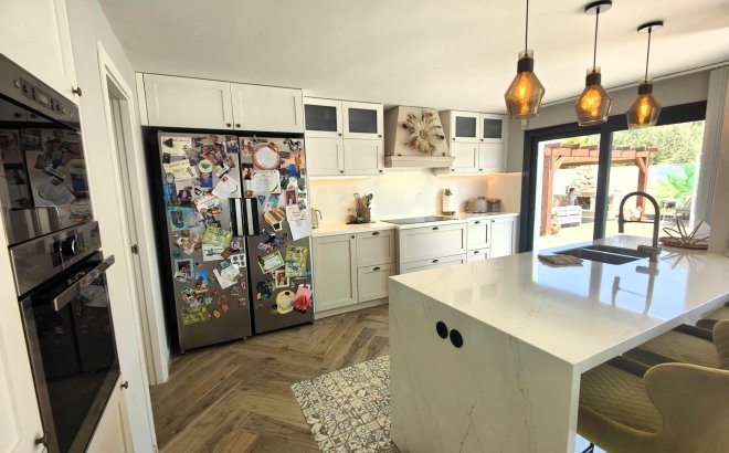 Resale - Villa -
Cabo Roig - Costa Blanca