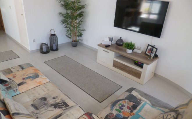 Resale - Villa -
Pilar de la Horadada - Costa Blanca