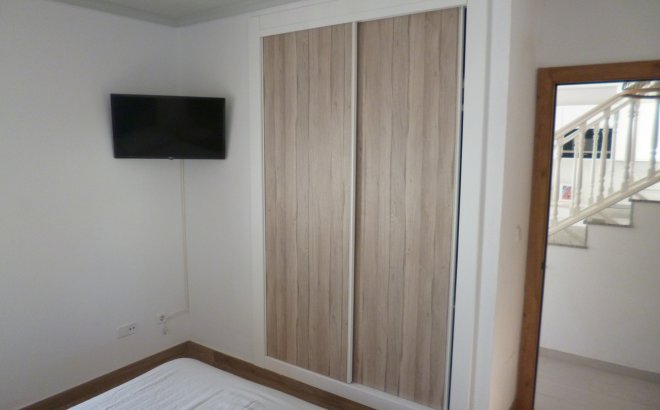 Resale - Villa -
Pilar de la Horadada - Costa Blanca