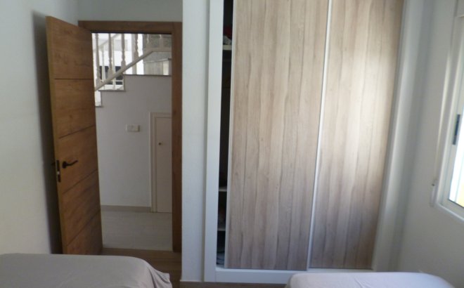 Resale - Villa -
Pilar de la Horadada - Costa Blanca