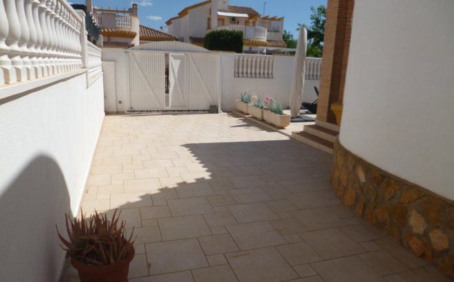 Resale - Villa -
Pilar de la Horadada - Costa Blanca