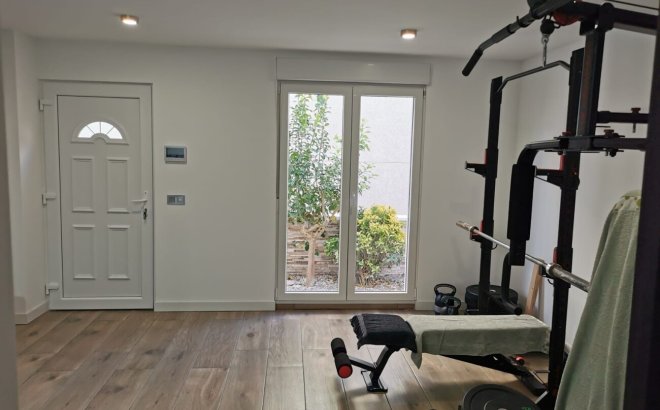 Resale - Dúplex -
Benijofar - Costa Blanca