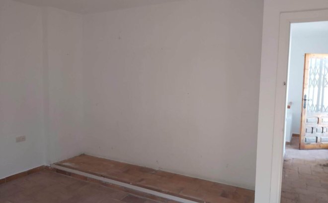 Resale - Villa -
La Zenia - Costa Blanca