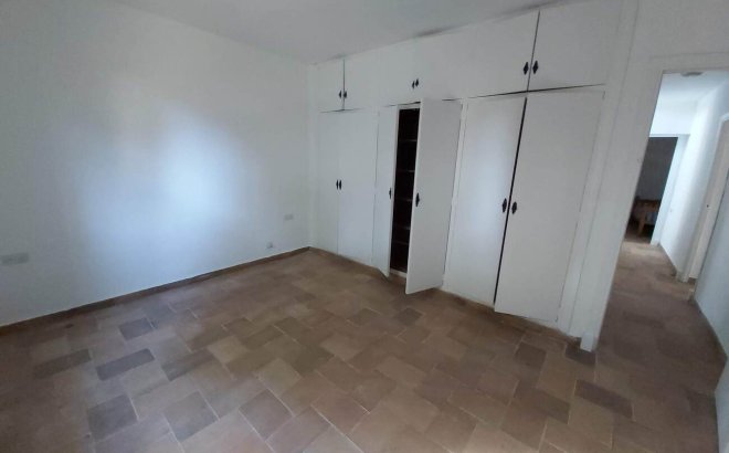 Resale - Villa -
La Zenia - Costa Blanca