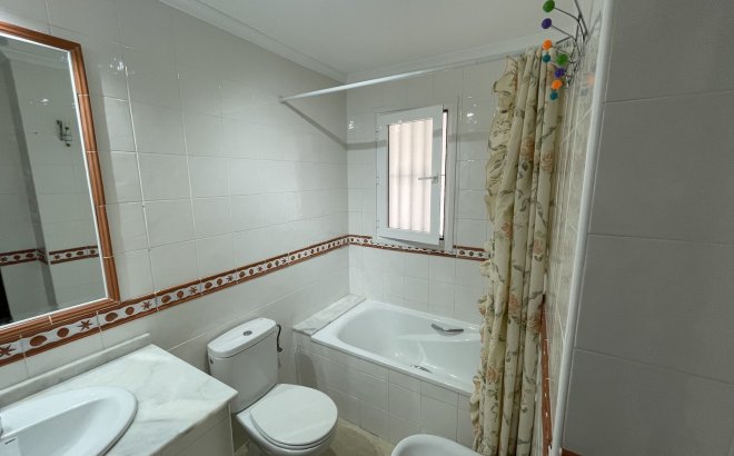 Resale - Apartment -
Villamartin - Costa Blanca