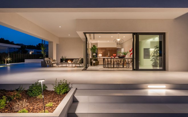 Resale - Villa -
Orihuela Costa - Costa Blanca