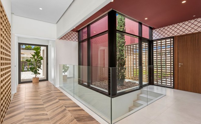 Resale - Villa -
Orihuela Costa - Costa Blanca