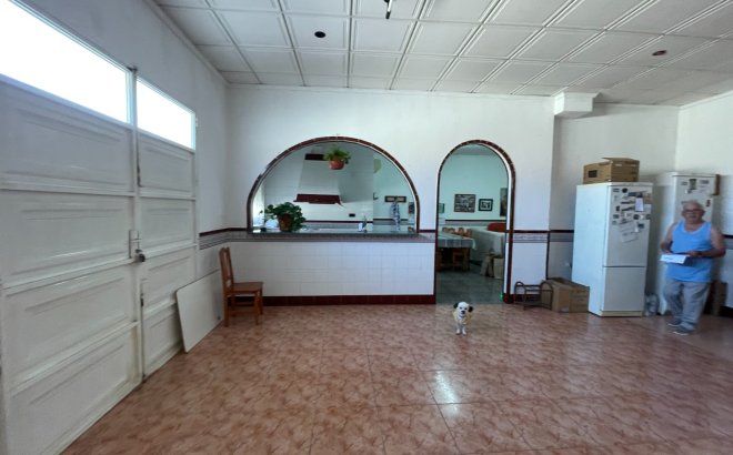 Resale - Town House -
San Miguel de Salinas - Inland