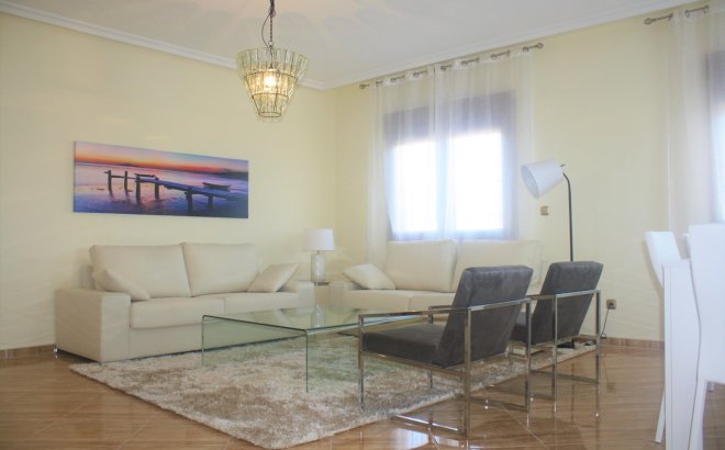 Resale - Villa -
Los Altos - Costa Blanca