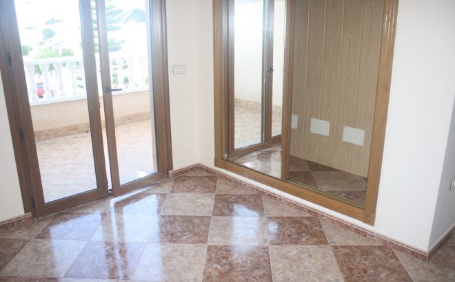 Herverkoop - Town House -
Los Altos - Costa Blanca
