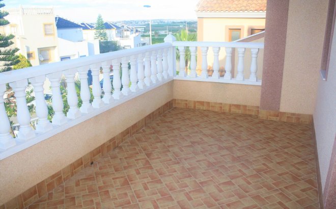 Herverkoop - Town House -
Los Altos - Costa Blanca