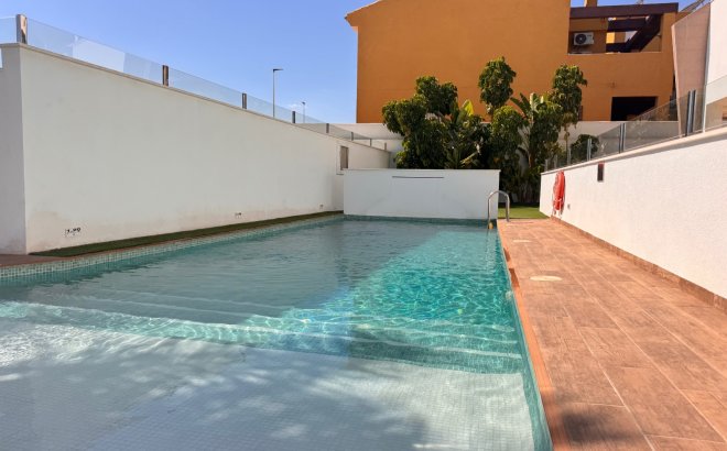 Resale - Ground Floor Bungalow -
Pilar de la Horadada