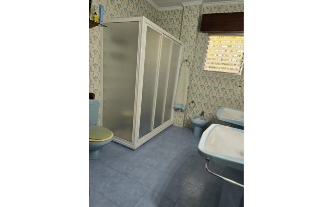 Resale - Villa -
Orihuela Costa - Campoamor