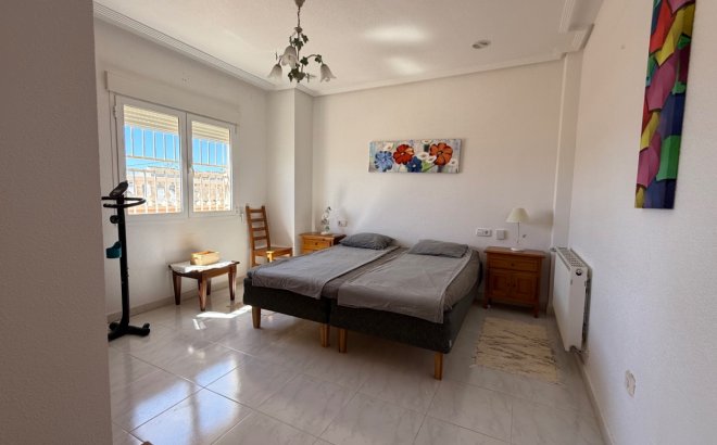 Revente - Villa -
Orihuela Costa - Costa Blanca