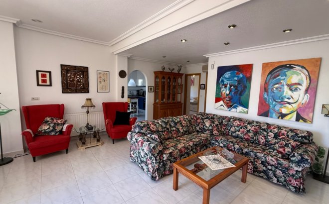 Revente - Villa -
Orihuela Costa - Costa Blanca