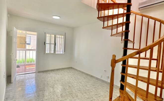 Resale - Apartment -
Orihuela Costa - Costa Blanca