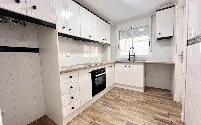 Resale - Apartment -
San Miguel de Salinas - Inland