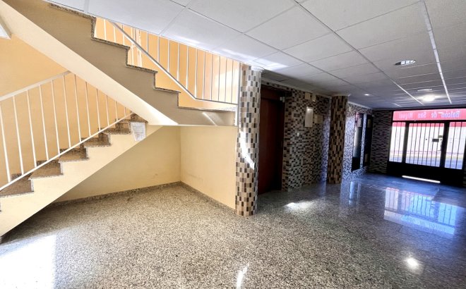 Resale - Apartment -
San Miguel de Salinas - Inland