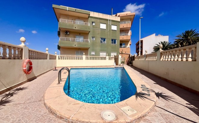 Resale - Apartment -
San Miguel de Salinas - Inland