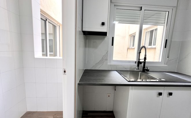 Resale - Apartment -
San Miguel de Salinas - Inland