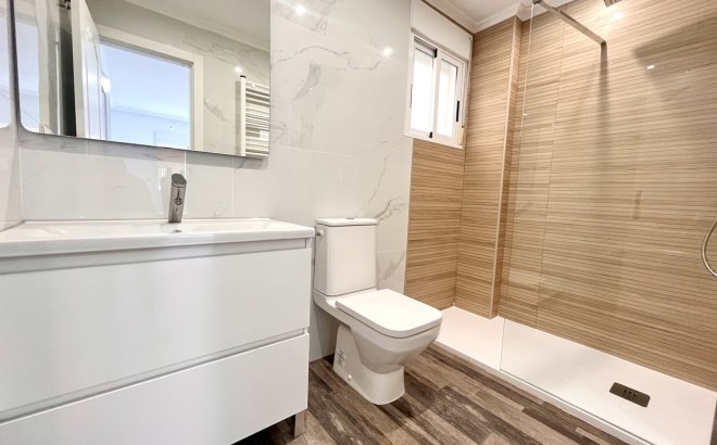 Resale - Apartment -
San Miguel de Salinas - Inland