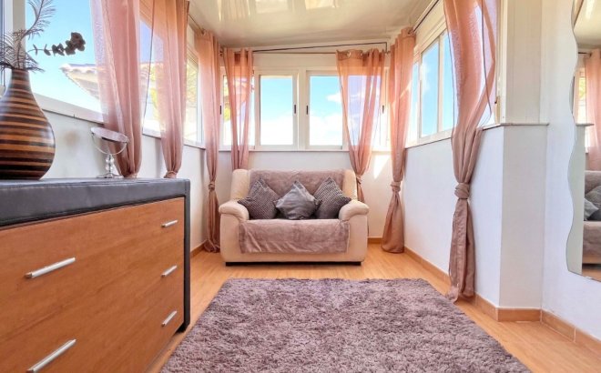 Resale - Villa -
Orihuela Costa - Costa Blanca